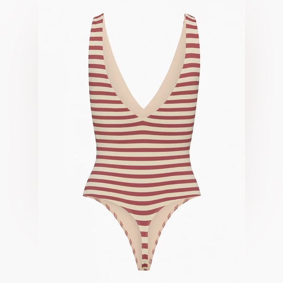 Aritzia babaton Contour V-Neck Bodysuit - Picture 3 of 6